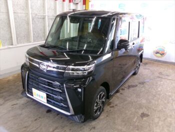 タントカスタム X　 未使用車　 4WD