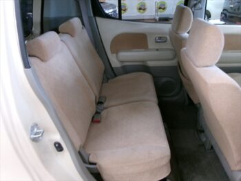 モコ Ｅ－ＦＯＵＲ 4WD