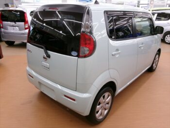 モコ Ｇ FOUR ターボ 4WD