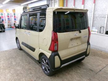 タント ファンクロスターボ 未使用車 4WD