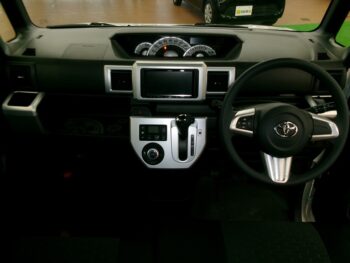 ピクシスメガ Ｘ　ターボ　４ＷＤ