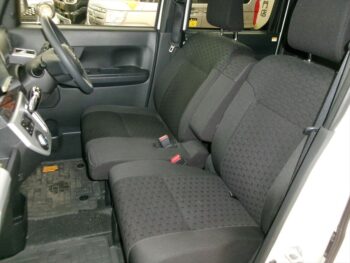 ピクシスメガ Ｘ　ターボ　４ＷＤ
