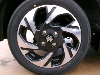 スペーシアカスタム ハイブリッド XS 未使用車 4WD