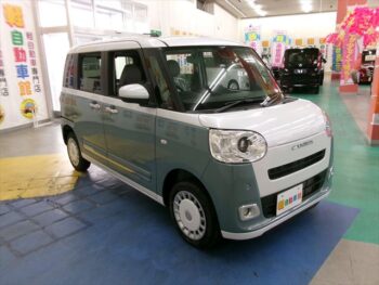 ムーヴキャンバス ストライプスG　ターボ　未使用車　4WD