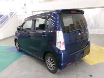 ワゴンR スティングレー X　4WD