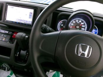 N-ONE スタンダード　4WD