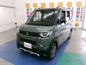 デリカミニ T ターボ 未使用車 4WD