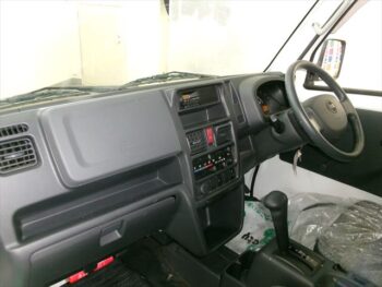 NT100クリッパートラック DX　AC・PS　4WD
