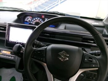 ワゴンR スティングレー ハイブリッドT　ターボ　全方位モニター　4WD