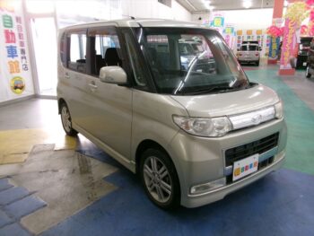 タントカスタム RS　ターボ　4WD