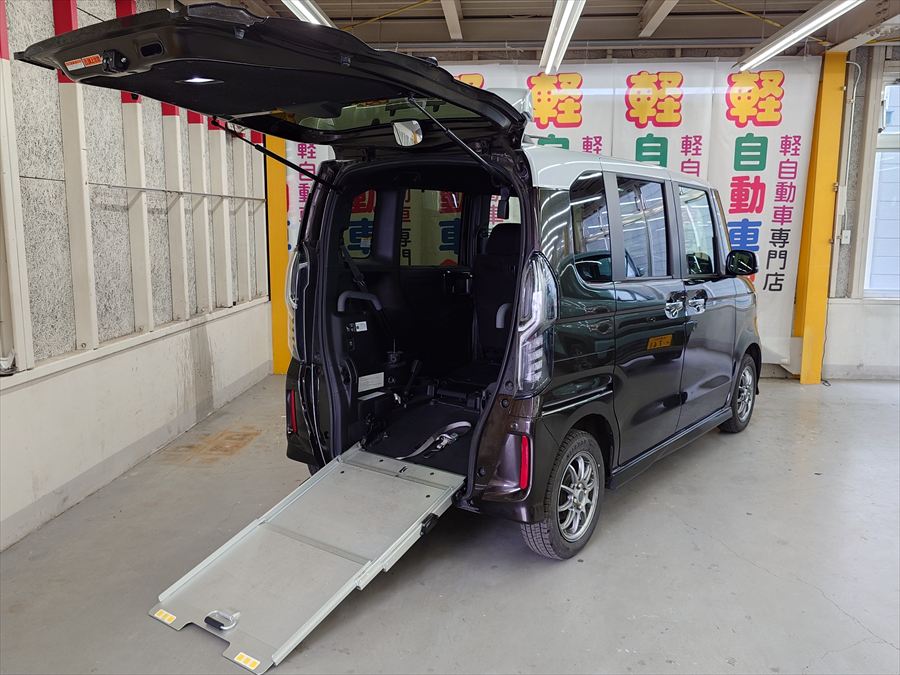 N-BOXカスタム G・スロープLホンダセンシング 福祉車両 車椅子仕様 4WD