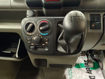 スクラムバン PA 未使用車 4WD