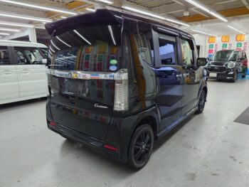 N-BOXカスタム SSブラックスタイルパッケージ 後期型 4WD