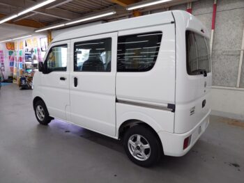 NV100クリッパーバン DX 4WD