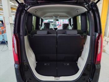 N-BOX 未使用車 4WD