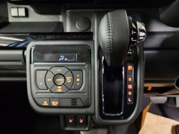 スペーシアカスタム ハイブリッドXS 未使用車 4WD