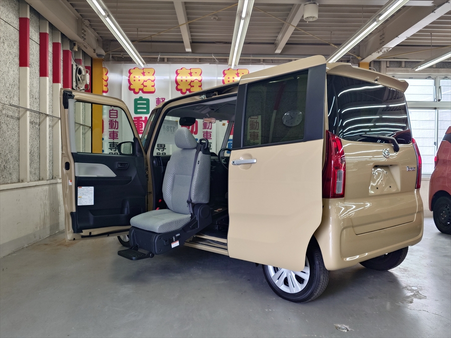 タント X 福祉車両 ウェルカムシートリフト 後期型 4WD