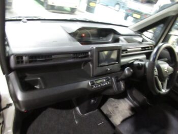 ワゴンR HYBRID　FZ　セーフティパッケージ装着車 4WD