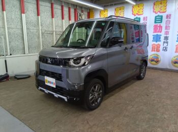 デリカミニ T ターボ 未使用車 4WD