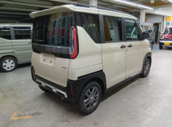 デリカミニ G 未使用車 4WD