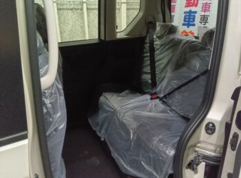 デリカミニ G 未使用車 4WD
