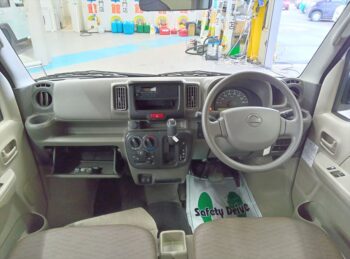 NV100クリッパーバン DX 4WD