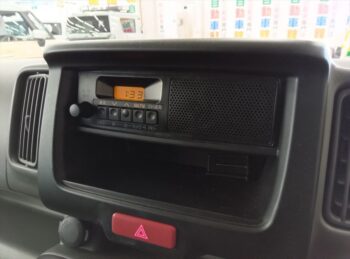 NV100クリッパーバン DX 4WD