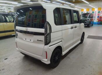 N-BOXカスタム L スタイルプラスブラック 4WD