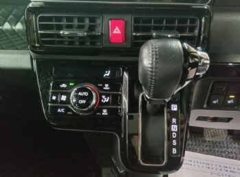 タントカスタム RS ターボ 4WD