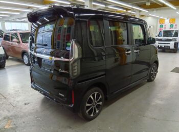 N-BOXカスタム G・Lホンダセンシング 4WD
