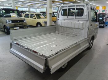 キャリイトラック KC エアコン パワステ 未使用車 4WD