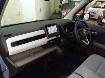 N-WGN Lホンダ　センシング　4WD