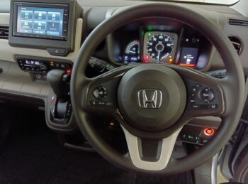 N-WGN Lホンダ　センシング　4WD