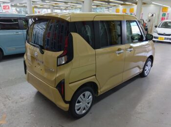 ムーヴ X 未使用車 4WD