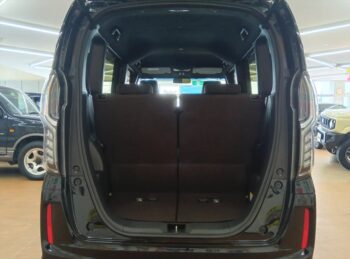 N-BOXカスタム Ｇ・Ｌ ホンダセンシング 4WD