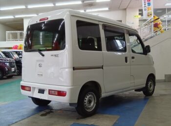 ハイゼットカーゴバン デラックス　ハイルーフ　4ＷＤ