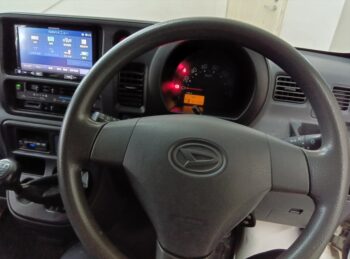 ハイゼットカーゴバン デラックス　ハイルーフ　4ＷＤ