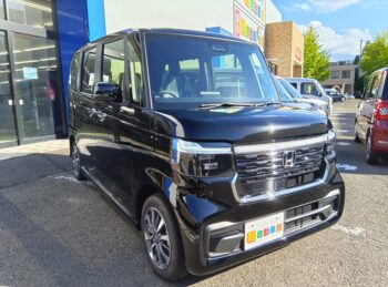 N-BOXカスタム ベースグレード 未使用車