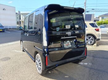N-BOXカスタム ベースグレード 未使用車