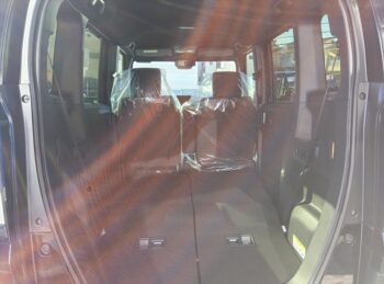 N-BOXカスタム ベースグレード 未使用車