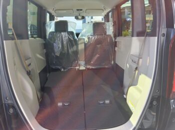 N-BOX ベースグレード 未使用車