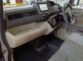 N-BOX Ｇ 4WD