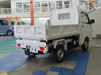 キャリイトラック 頑丈ダンプ　未使用車　4WD