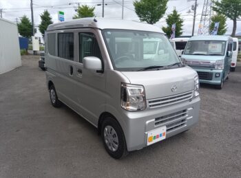 スクラムバン ＰＣ 未使用車 4WD