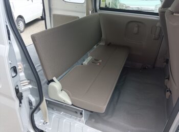 スクラムバン ＰＣ 未使用車 4WD