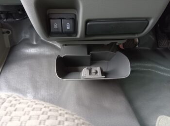 スクラムバン ＰＣ 未使用車 4WD