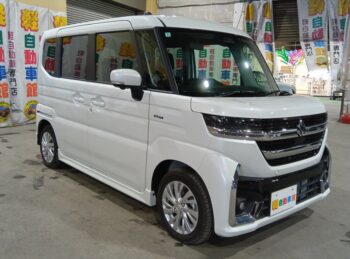 スペーシアカスタム ハイブリッド　GS　全方位モニター純正ナビTVスズキコネクト 4WD