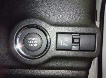 スペーシアカスタム ハイブリッド　GS　全方位モニター純正ナビTVスズキコネクト 4WD