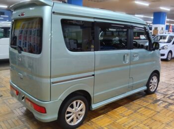 NV100クリッパーリオ Ｅ ターボ 4WD