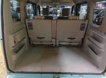 NV100クリッパーリオ Ｅ ターボ 4WD